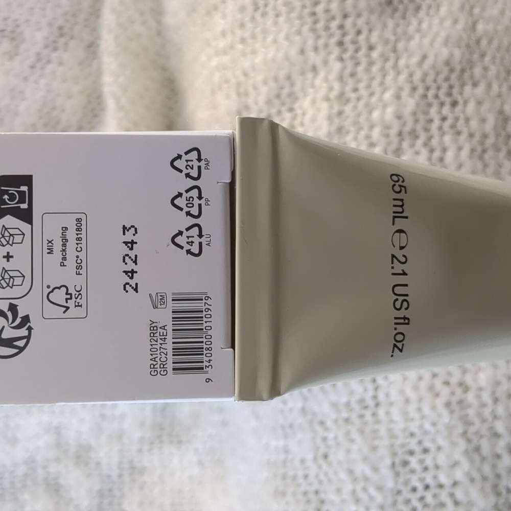 Grown Alchemist Hydra-Restore Day Cream, 65ml/2.1fl oz - Picture 9 of 12